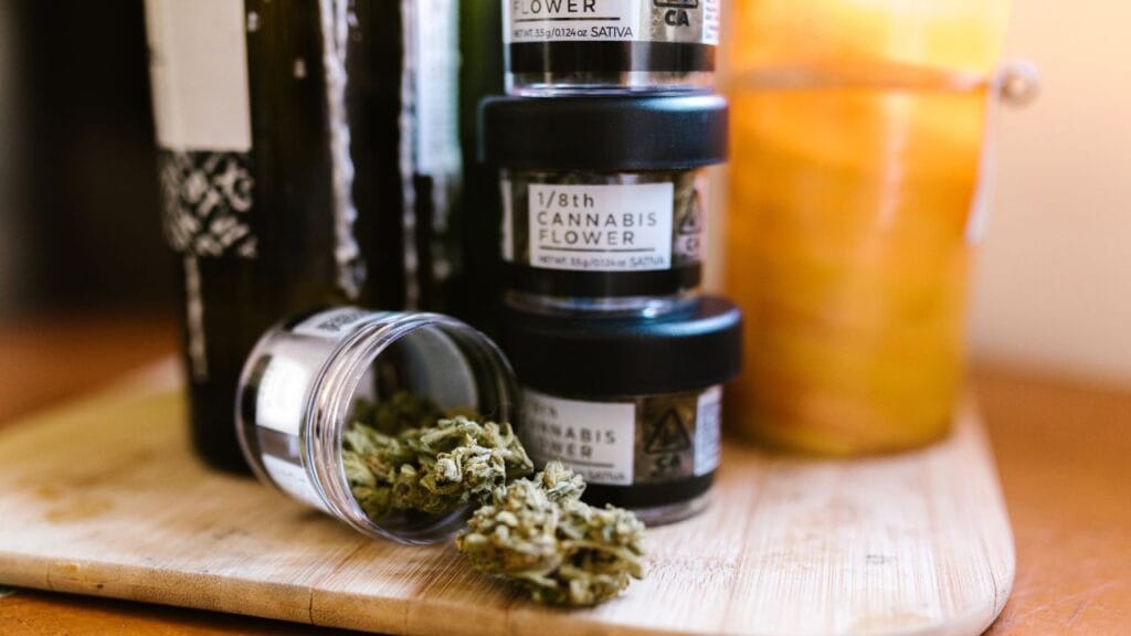 Cannabis consumption methods for migraines